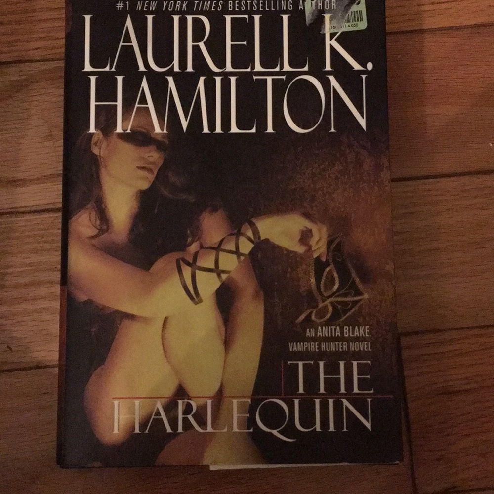 The harlequin by laurel Hamilton